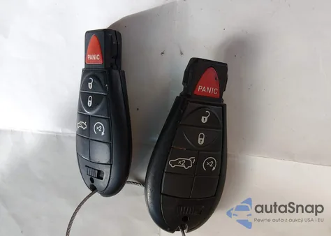 2013 Jeep Grand Cherokee Overland z USA, uszkodzony, nr VIN 1C4RJFCT1DC640042